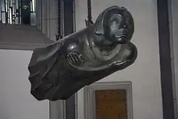 Der Schwebende im Nordschiff der Antoniterkirche Köln.