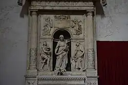 Altar (1536) von Giovanni da Nola in der Capella della Madonna della neve