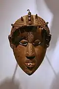 Hölzerne Tanz-Maske, Volk der Bassa, spätes 19.&nbsp;Jahrhundert