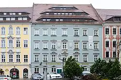 Stadtapotheke (links) und Hauptmarkt 4