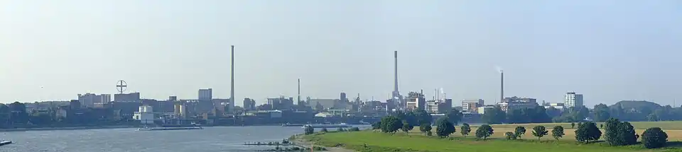 Blick auf die Verladestellen von CHEMPARK Uerdingen