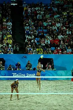 Viertelfinale gegen Australien: Antunes beim Aufschlag, vorne Ribeiro