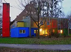 Containerprojekt „bed-by-night“ als Unterkunft für Straßenkinder in Hannover von 2002
