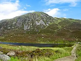 Ben Vrackie, davor Loch a’ Choire