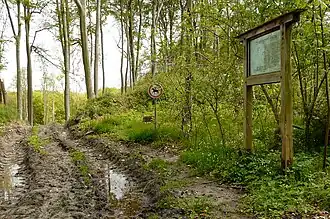 Infotafel außerhalb der Anlage