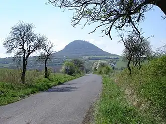 Milá von Bělušice gesehen