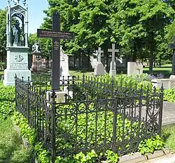 Berliner Ehrengrab des Ministers und Generals der Infanterie Gustav von Rauch auf dem Invalidenfriedhof