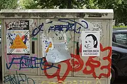 Plakat in Gedenken an Dieter Eich an einem Verteilerkasten.