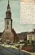 St.-Marienkirche umgeben von Gebäuden des Marienviertels, am Neuen Markt mit dem Lutherdenkmal, Postkarte von 1906