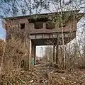 Verfallenes Stellwerk beim Bahnhof Gartenfeld