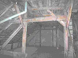 Innenansicht eines Berliner Dachs