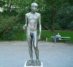 Speerträger, Berlin, 1940 (2007 oh. Speer)