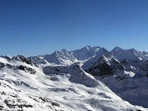 Blick nach Südosten zur Berninagruppe.