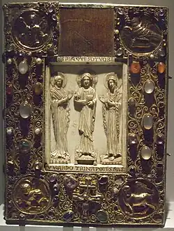 Vorderer Einbanddeckel des „Kostbaren Bernwardevangeliars“