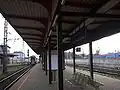 Bahnsteige 1 und 2, am linken Rand 3 und 4