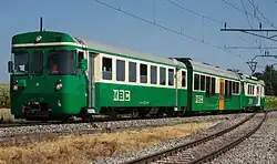 Pendelzug mit Bt 53 und Be 4/4, dazwischen Niederflurwagen aus dem Jahr 2010