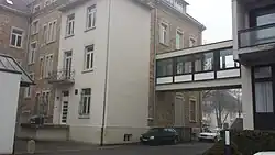 Verbindungsgang des Alt- und Neubaus (Erweiterung)