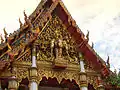 b) religiös: Hindu-Gott Indra auf seinem Reittier Erawan