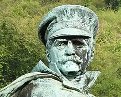 Kopf der Statue (2013)