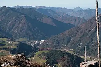 Blick auf Hollenstein, links der Wasserkopf