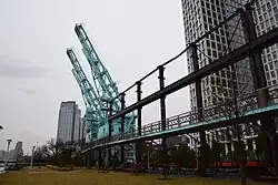 Die historischen in den Park integrierten Portalkräne