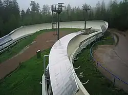 Kurven 3–5 (Omega)