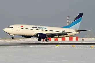 Boeing 737-300 der Avia Traffic Company