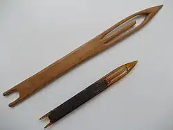 Netznadeln (Knüpfen von Netzen; Brettchenweben)