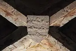 Gewölbeschlussstein mit Wappen