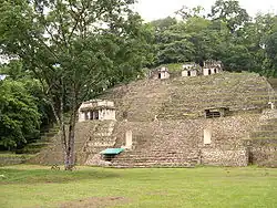 Archäologische Zone von Bonampak und der Lacandonendschungel