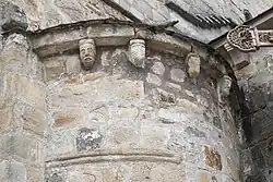 Kragsteine an der Seitenapsis