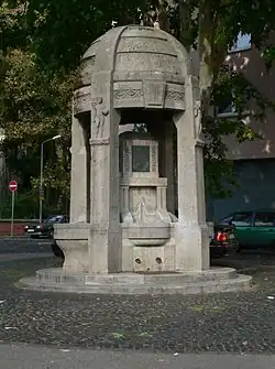 Der Brüningbrunnen