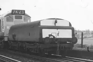 Vor der Lokomotive eingereihter Bremstender