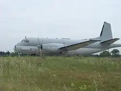 Marineaufklärer Atlantique&nbsp;II auf dem Rollfeld des Fliegerhorstes Nîmes-Garons im Jahre 2007.