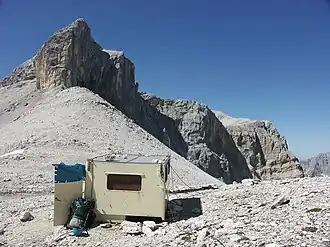 Die Biwakschachtel an der Breitgrieskarscharte vor der Breitgrieskarspitze