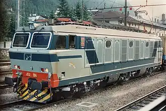 E652 084 der FS im Bahnhof Brenner (1995)