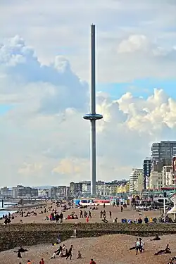 Gesamtsicht auf den Brighton i360 von Osten