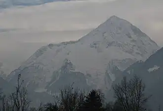 Bristen von Norden, vom Talboden