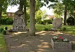 Friedenseichenplatz mit Ehrenmal