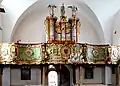 Musikempore mit Orgel