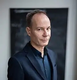 Matthias Bruhn in der Staatlichen Hochschule für Gestaltung (2023)