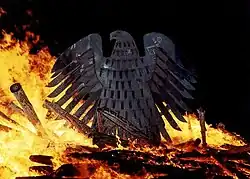 Bundesadler aus der Asche