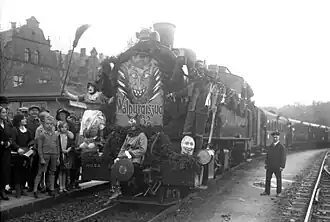 NWE 51 oder 52 mit einem Walpurgiszug (1932)