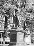 Bronzekopie auf dem Wilhelmplatz, nach 1936