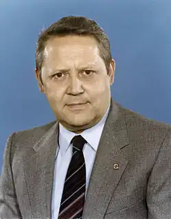 1. November: Günter Schabowski (1982)