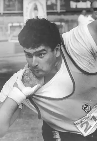 Udo Beyer, zweifacher Europameister (1978/1982), Olympiasieger (1976), Olympiadritter (1980) und EM-Dritter (1986), musste diesmal mit Rang fünf zufrieden sein