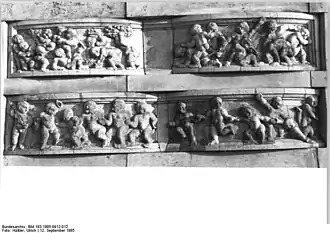 Kinderfries (Frauenstraße 14)[25]