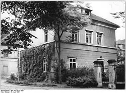 Rückseite mit Eingang (1959)