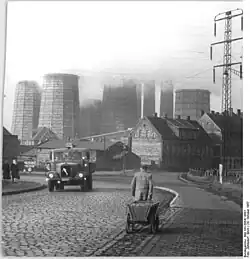 Eine der drei von Zschornewitz aus 1918 gebauten Leitungen: Versorgung des Werks der Griesheim Elektron AG in Bitterfeld