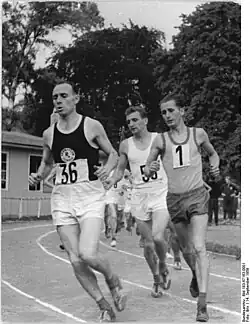 Bruno&nbsp;Bartholome (auf dem Foto ganz links) – Platz&nbsp;sechzehn